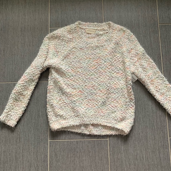 Dreamers Sweaters - Dreamers fuzzy sweater white pink soft small